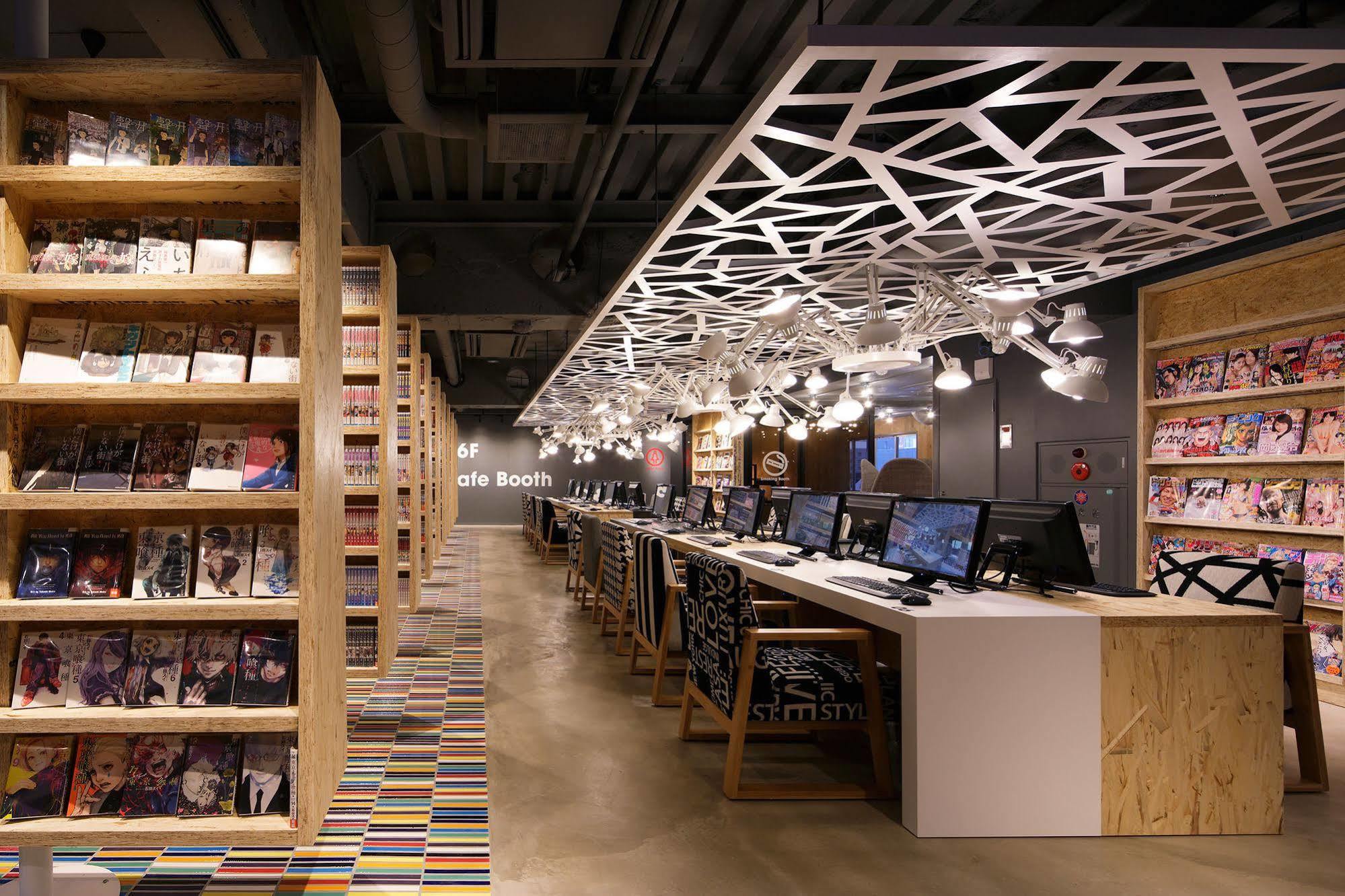 Booth Netcafe & Capsule Hotel cápsula Tokio